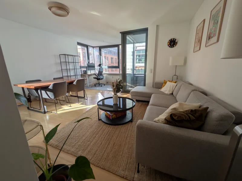 Helle 2 Zi.-Wohnung mit Balkon direkt am Potsdamer Platz! — photo 1
